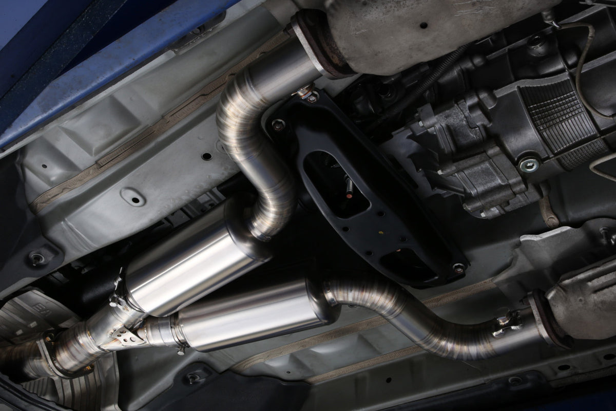 TOMEI Ti RACING titanium exhaust fitted under a Nissan Z